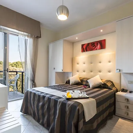 King Hotel 3*