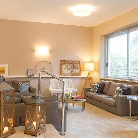 King 3* مارينا دي بييتراسانْت